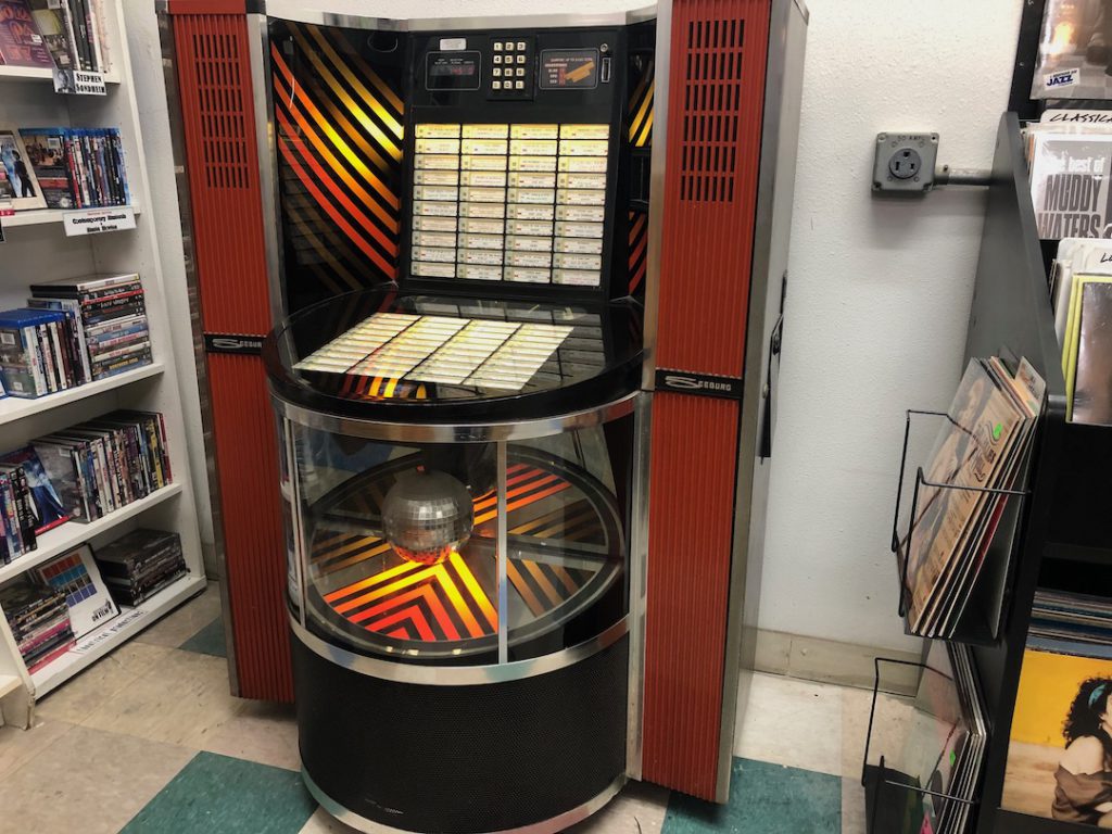 Vidéothèque jukebox Highland Park, Los Angeles (Photo: Liz Ohanesian)