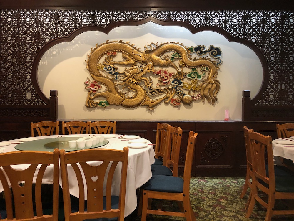 Inside Golden Dragon in Chinatown 960 N. Broadway Los Angeles (Photo: Liz Ohanesian)