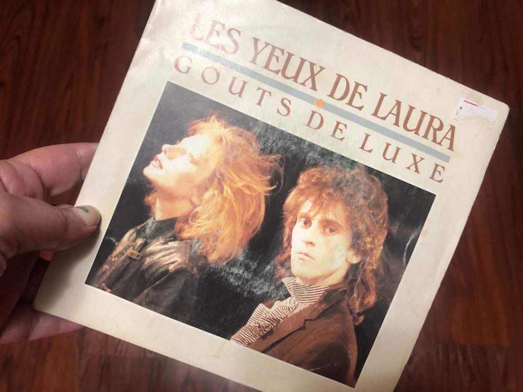 Vinyl 45 single for "Les Yeux de Laura" by Gouts de Luxe